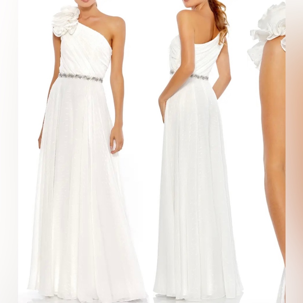 Mac Duggal Ruffled One Shoulder A Line Chiffon Gown White Size 6